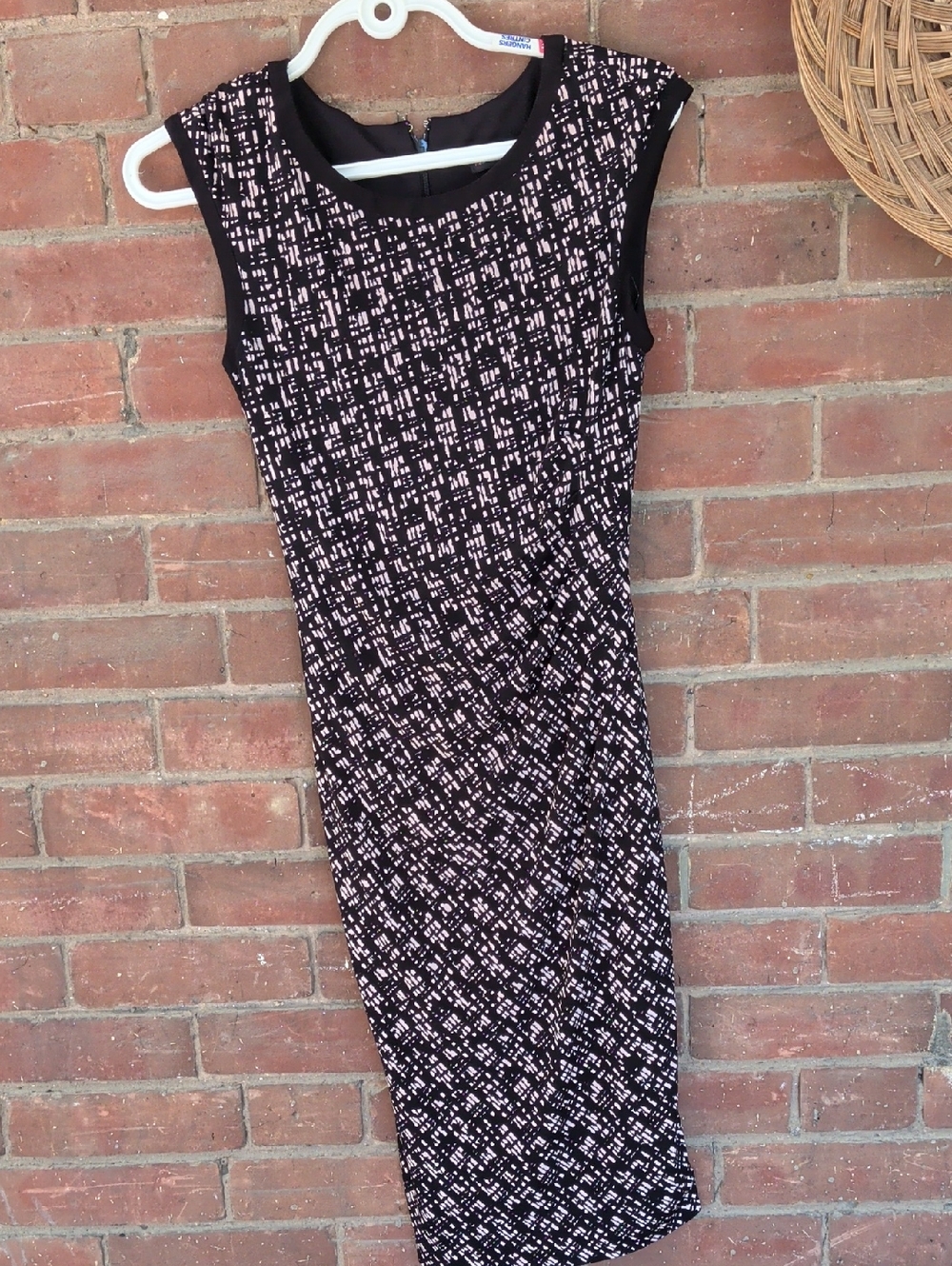 le chateau Black & Beige Dress